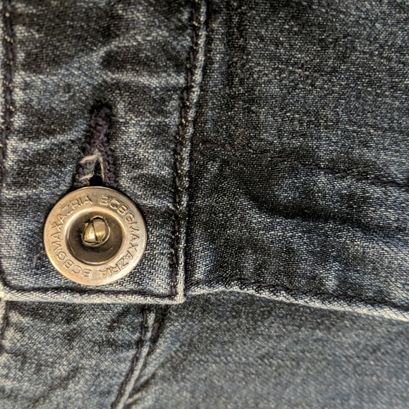 BCBG MaxAzria Straight leg jean size 30 - Picture 9 of 13